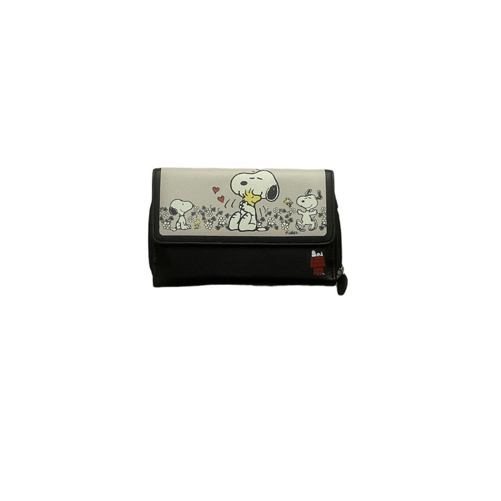 Large leather snoopy wallet